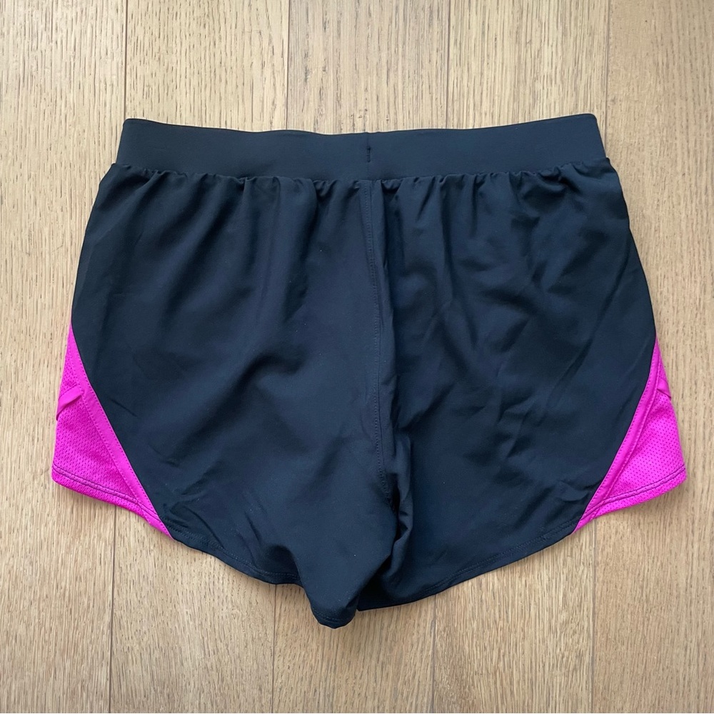 Under Armour Black Pink Tempo Run Shorts NWT - Size S - Picture 3 of 6